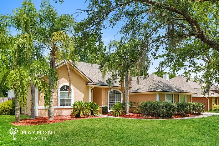 3 bed, 2.0 bath, 1975 sqft, $2,345 — Photo 2