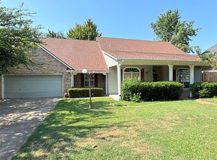 2617 Woodhollow Trl, Edmond, OK 73012