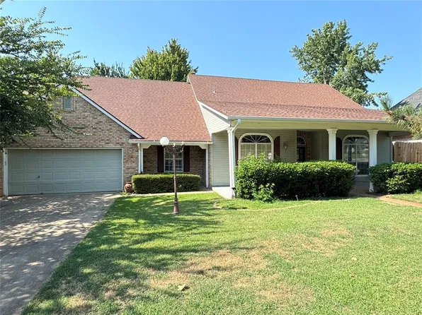 2617 Woodhollow Trl, Edmond, OK 73012