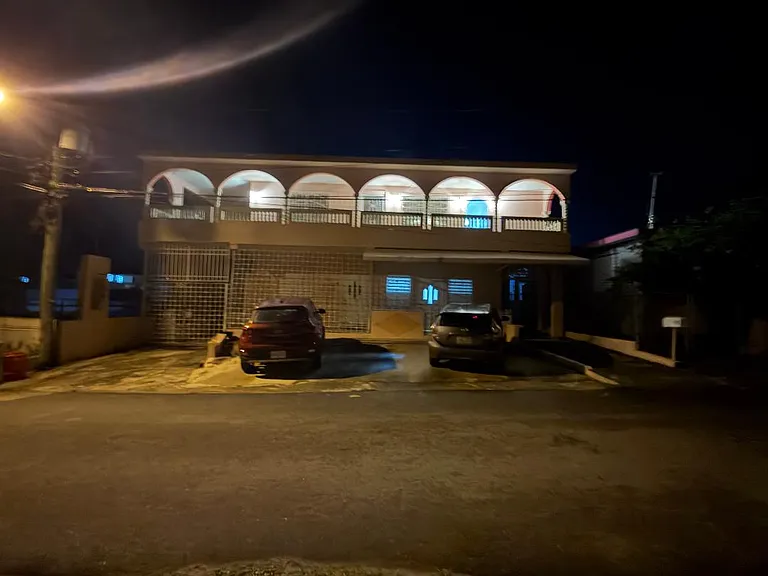 J8 Calle 10 — Photo 12