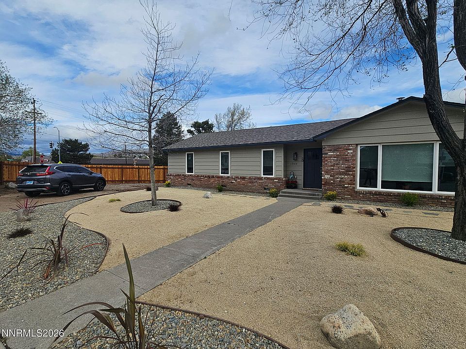 1st image of 1355 Charles Dr