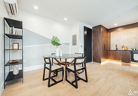 5th image of 188 Humboldt St #5X