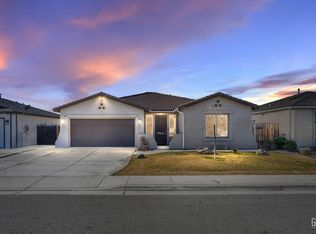 8909 Benitez Dr, Bakersfield, CA 93313