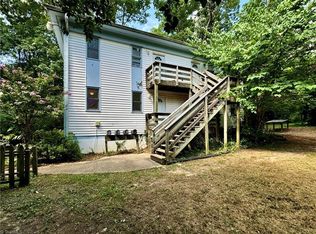 500 Dixie Trl APT B, Raleigh, NC 27607