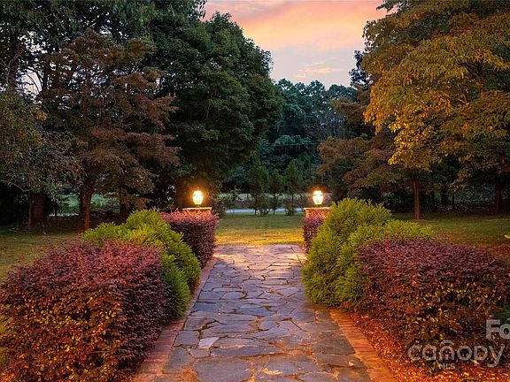 2nd image of 10915 Beatties Ford Rd