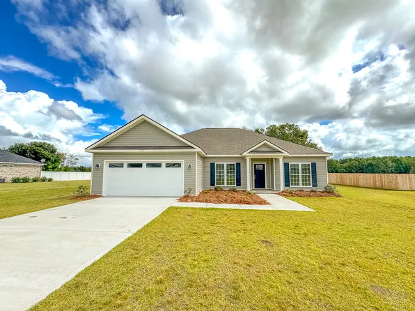116 Sunfield Station Dr, Statesboro, GA 30461