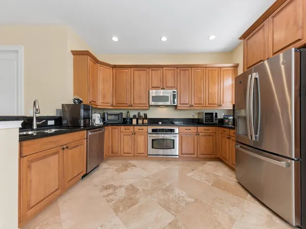 41 Via Floresta Dr, Boca Raton, FL 33487