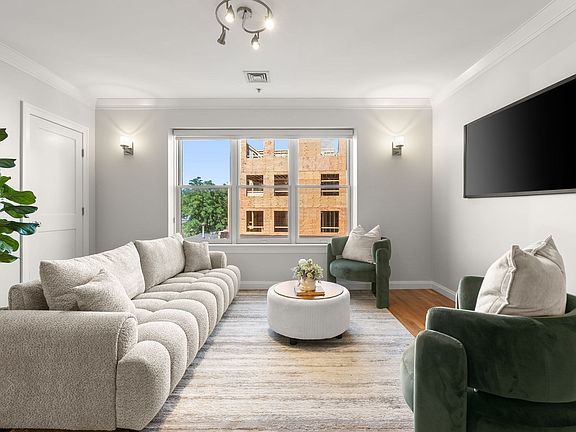 4th image of 156 Green St Unit 205