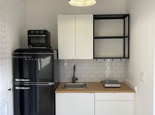 52 NW 68th St, Miami, FL 33150