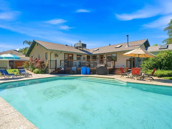 4000 Meander Dr, Redding, CA 96001