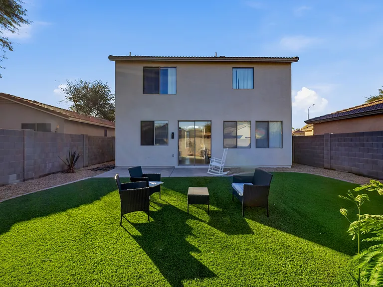 220 W Beechnut Pl — Photo 33