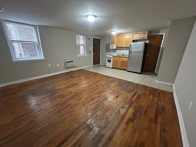 Studio, $1,190 — Photo 4