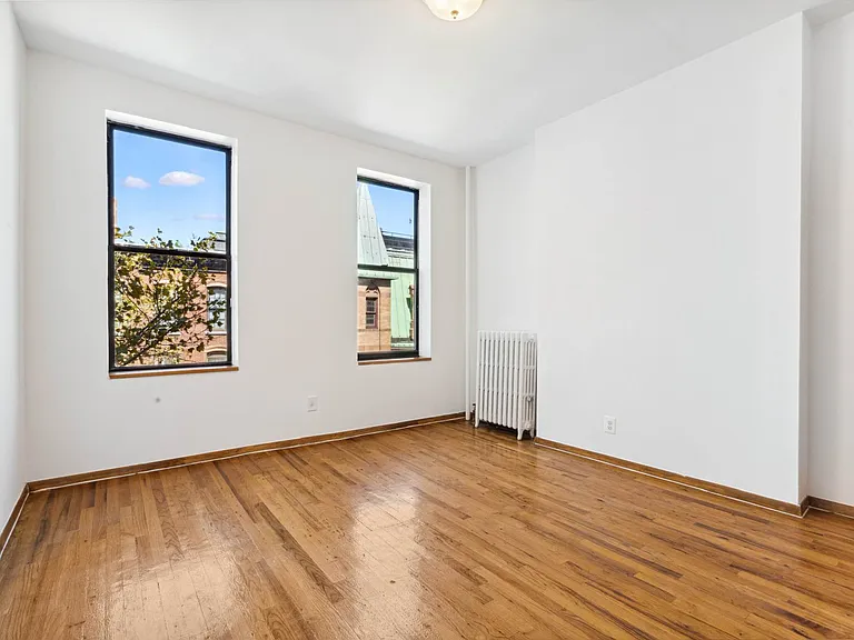 208 E 83rd St #5E — Photo 5