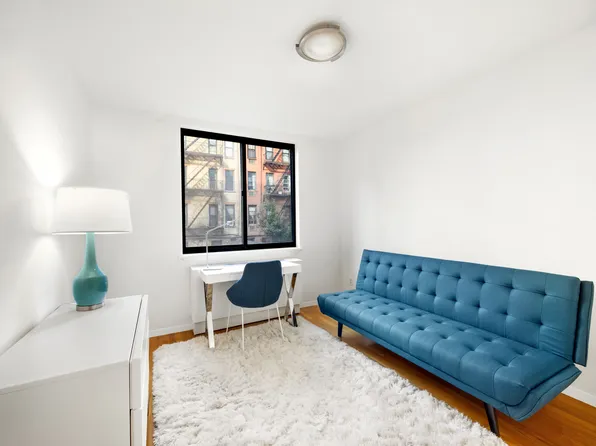 447 West 45th Street image 7 of 11