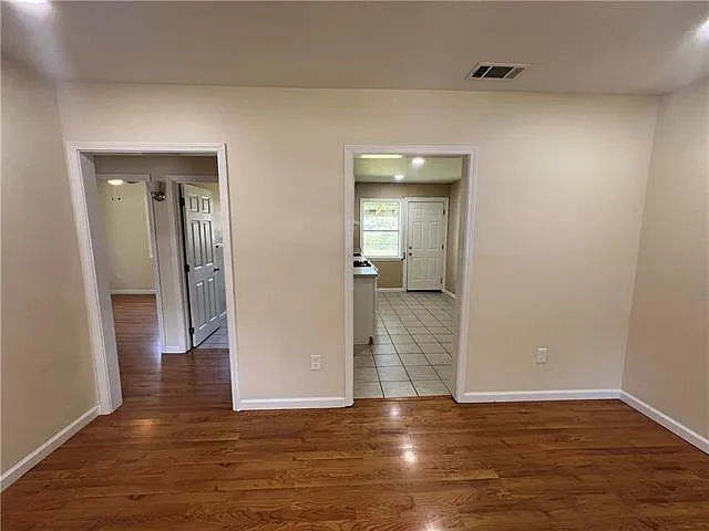 715 Community St — Photo 3
