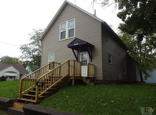 1301 Birdie St, Burlington, IA 52601