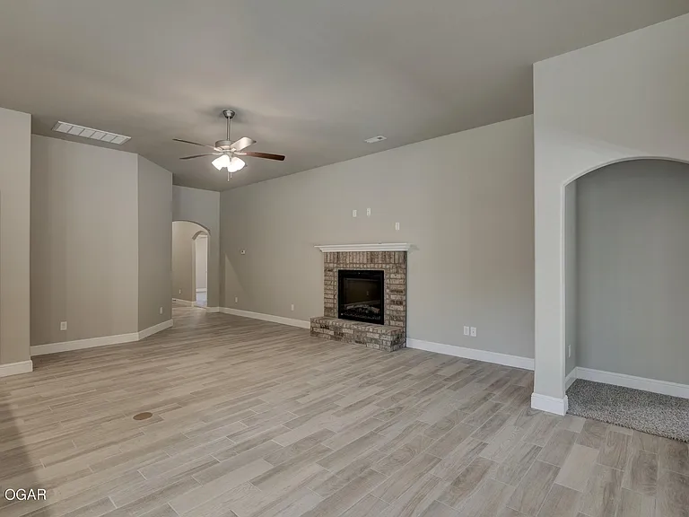 2632 S Lois Ln — Photo 9
