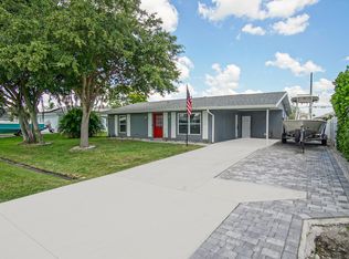 685 SE Chapman Ave, Port Saint Lucie, FL 34984