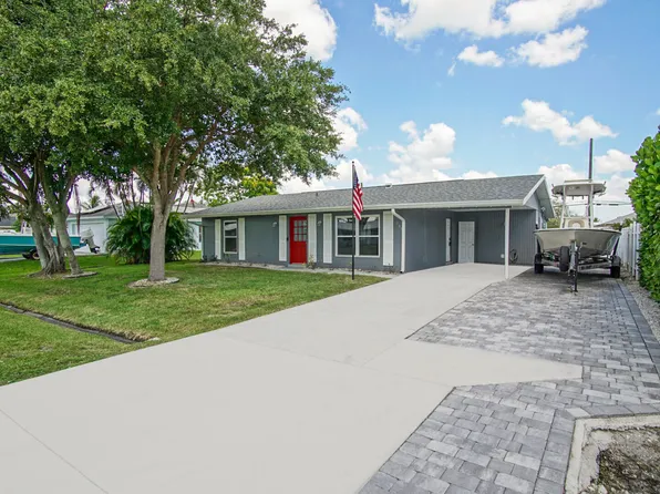 685 SE Chapman Avenue, Port St Lucie, FL 34984