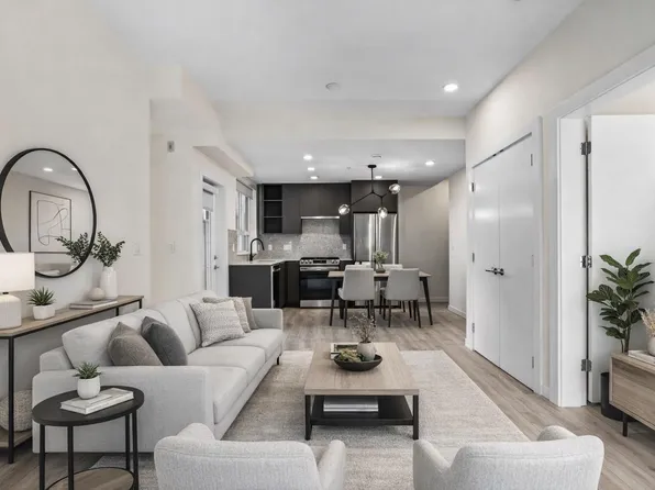 7920 206th St #301, Langley, BC V2Y 3T6