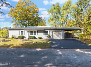 543 Clayton Rd, Schenectady, NY 12304