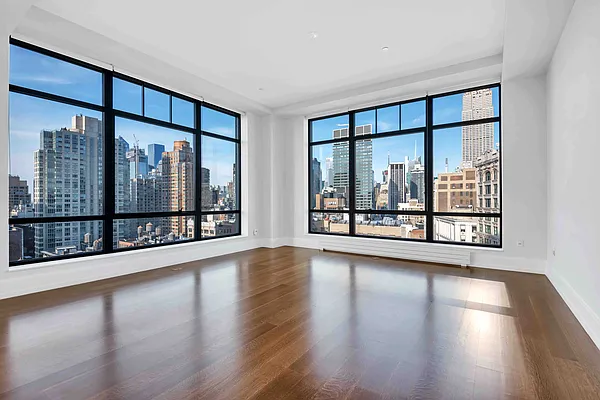 Sold by Level Group | media 17