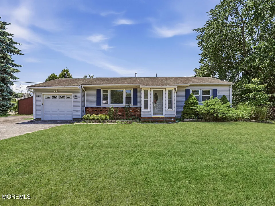 319 Nautilus Blvd