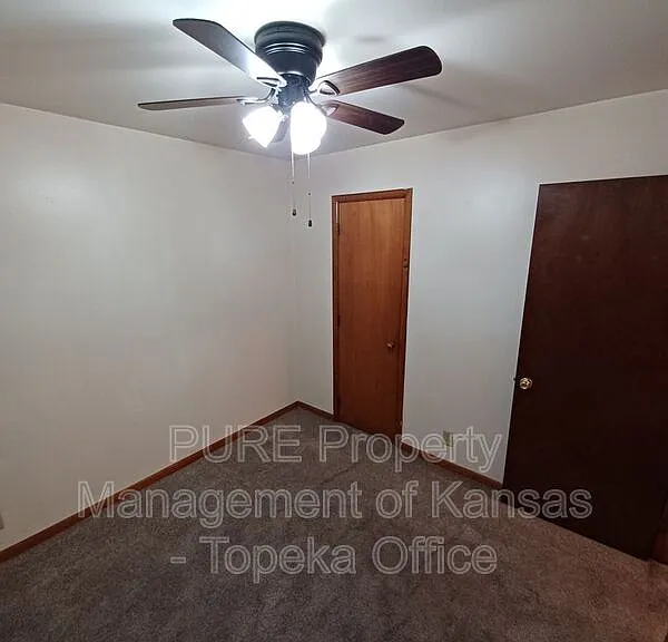 643 SW Oakley Ave — Photo 8