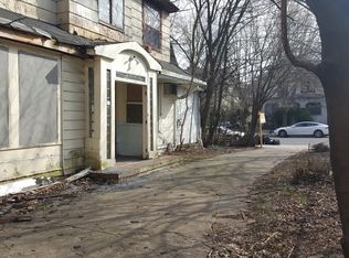 8425 Beverly Rd, Jamaica, NY 11415