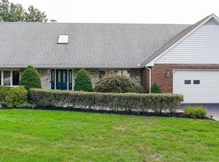 106 Cricket Knl, Wethersfield, CT 06109