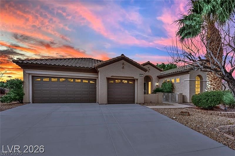2621 Evening Sky Dr
