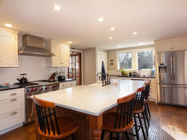 323 Green Hill Rd — Photo 4
