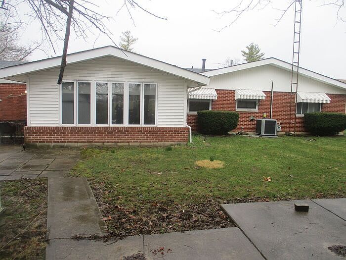509 Vaniman Ave, Dayton, OH 45426 | Zillow