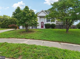 2 Raylene Ct, Glen Burnie, MD 21061