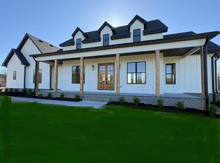2622 Deer Creek Ln, White House, TN 37188