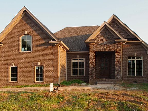 2nd image of 104 Thornwood Pl Lot 100