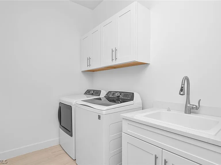 18837 Wildblue Blvd — Photo 24