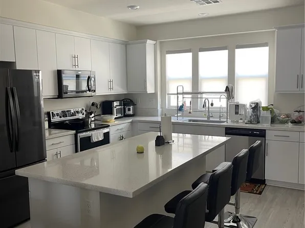 305 S Quadrilateral Way, Anaheim, CA 92802