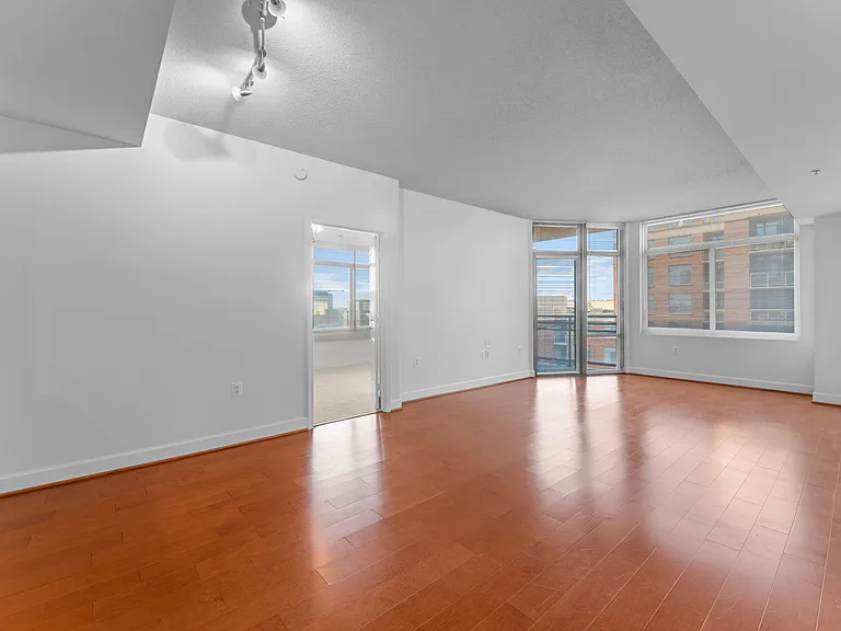 3650 S Glebe Rd #742 — Photo 9