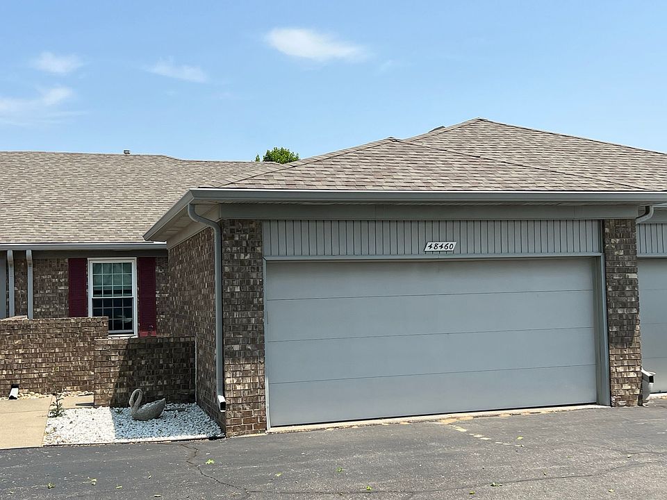 1st image of 48460 Savoy Ct