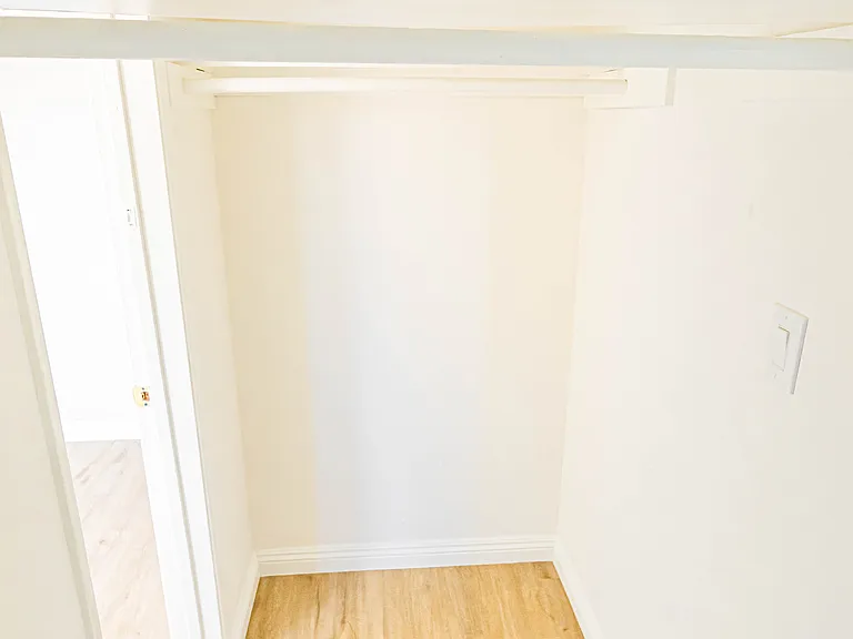 1589 E 47th St #3 — Photo 19