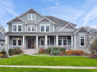 453 Anthony St, Glen Ellyn, IL