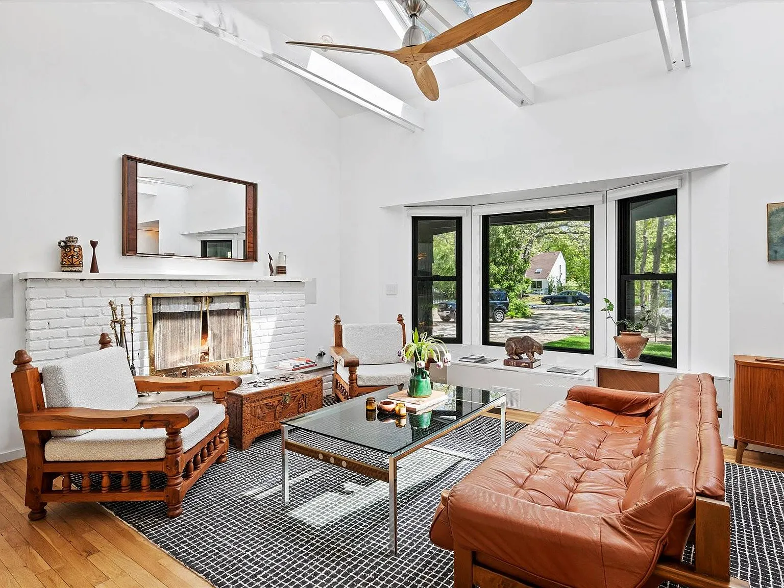 Stylish Beach House Ready For Summer — Photo 4