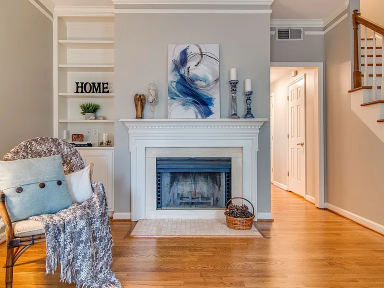 2306 Sharondale Dr — Photo 8