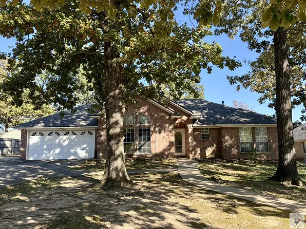 5906 Oak Hollow Pl, Texarkana, AR 71854