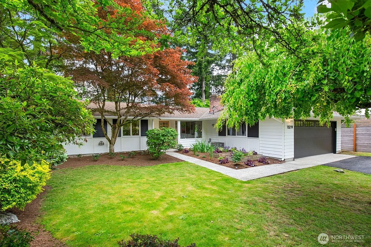 3 bed, 1500 sqft, $4,900 — Photo 3