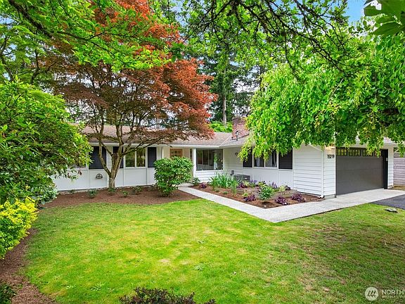 3rd image of 15219 NE 6th Pl