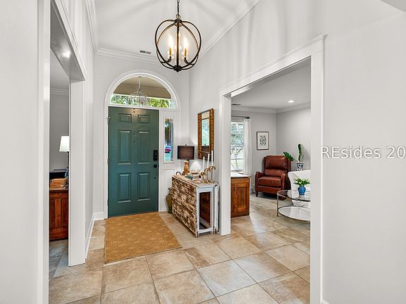 3rd image of 1016 Pine Martin Rd