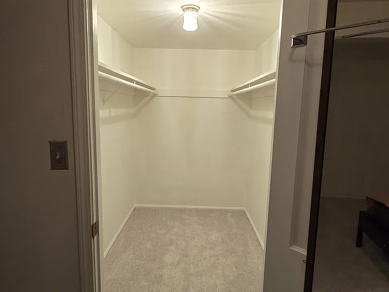 2820 E 6th St #217 — Photo 16
