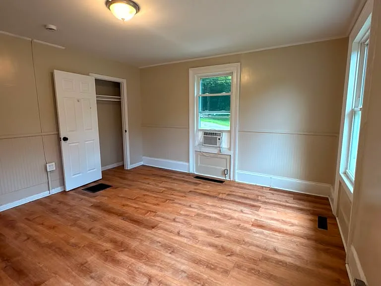 993 N Quaker Ln #1 — Photo 9